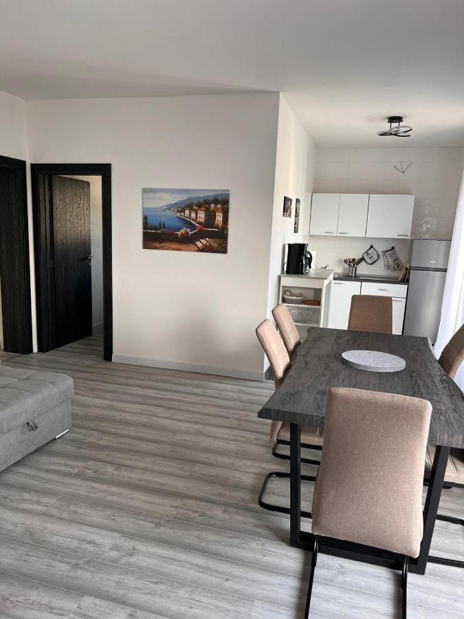 Apartment Lena Baška Voda Eksteriør bilde